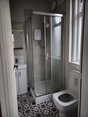 Photo 25- click for photo gallery